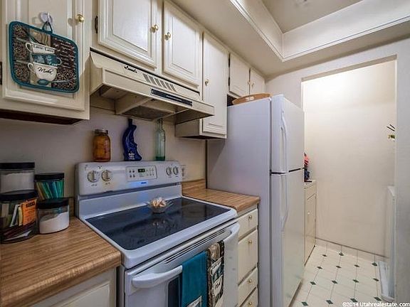 4th image of 1122 E Countrywoods Cir APT 11D