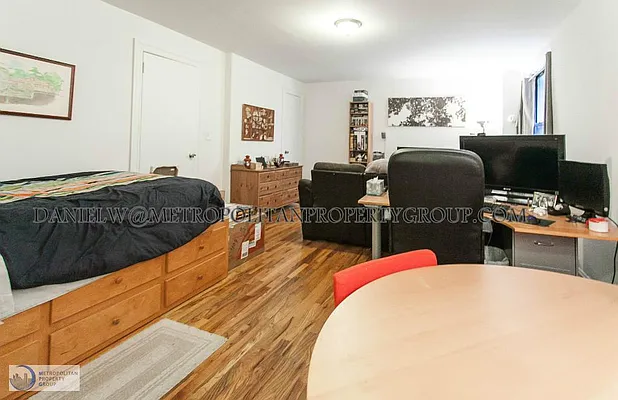 Rented by Metropolitan Property Group | media 3