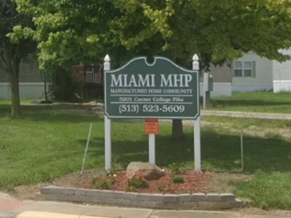 137 Michelle Dr, Oxford, OH 45056