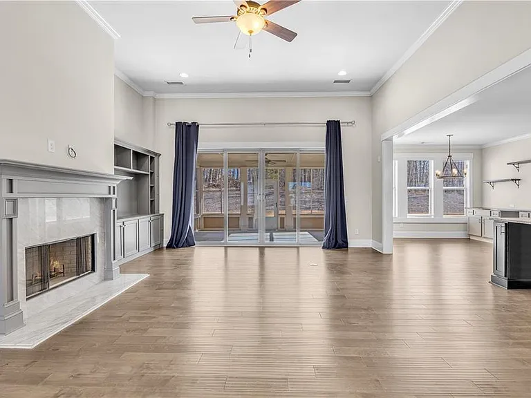 212 Blue Point Pkwy — Photo 13