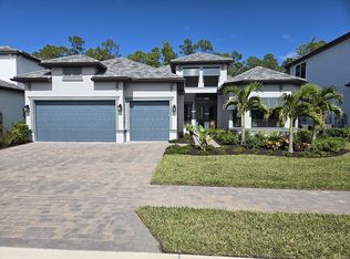 16265 Verilyn Cir, Naples, FL 34110