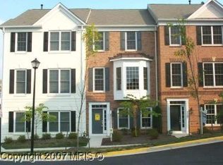 2463 Huntington Park Dr, Alexandria, VA 22303