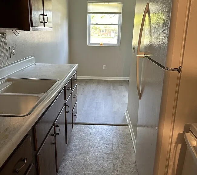 720 Pool Ave #A — Photo 2