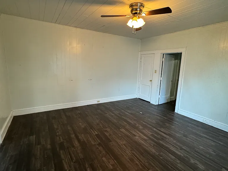 2915 Homan Ave #2915 HOMAN AVE — Photo 5