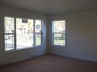 4th image of 5945 Newport Ave