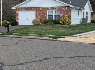 14 Vernon Ct, Brick, NJ 08724