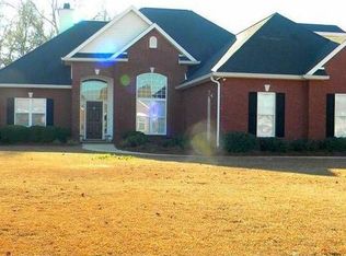 176 Holly Point, Warner Robins, GA 31088