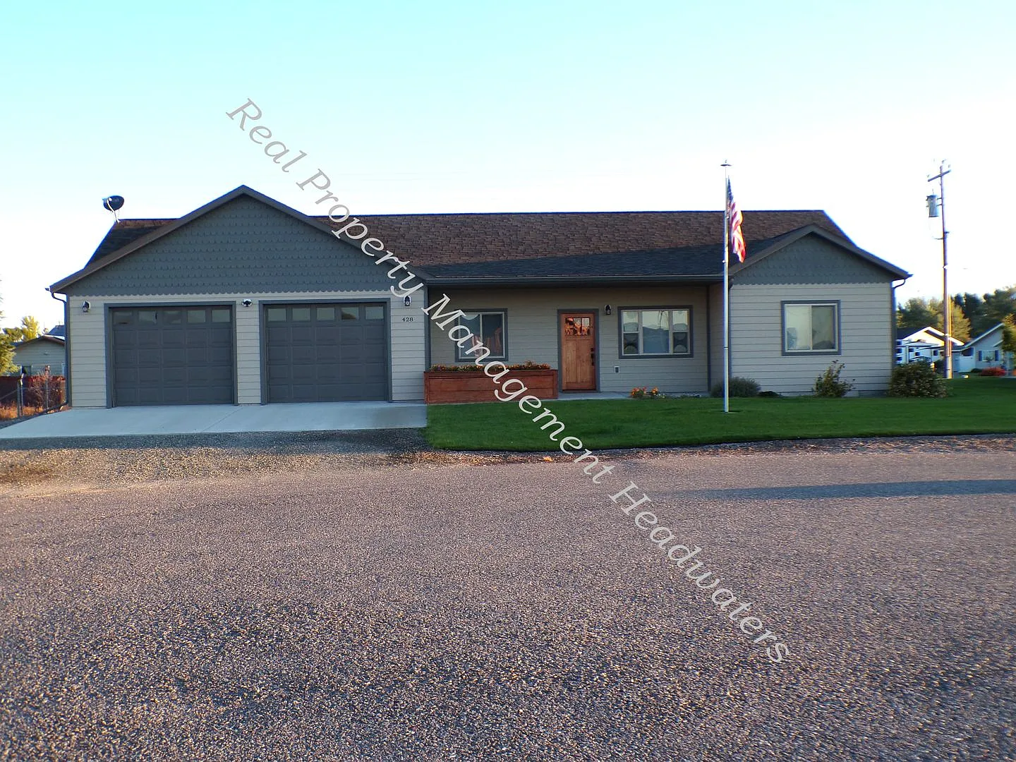 2 Bedroom 2 Bath House for Rent — Photo 1