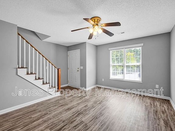 4th image of 134 Aaron Pl NW