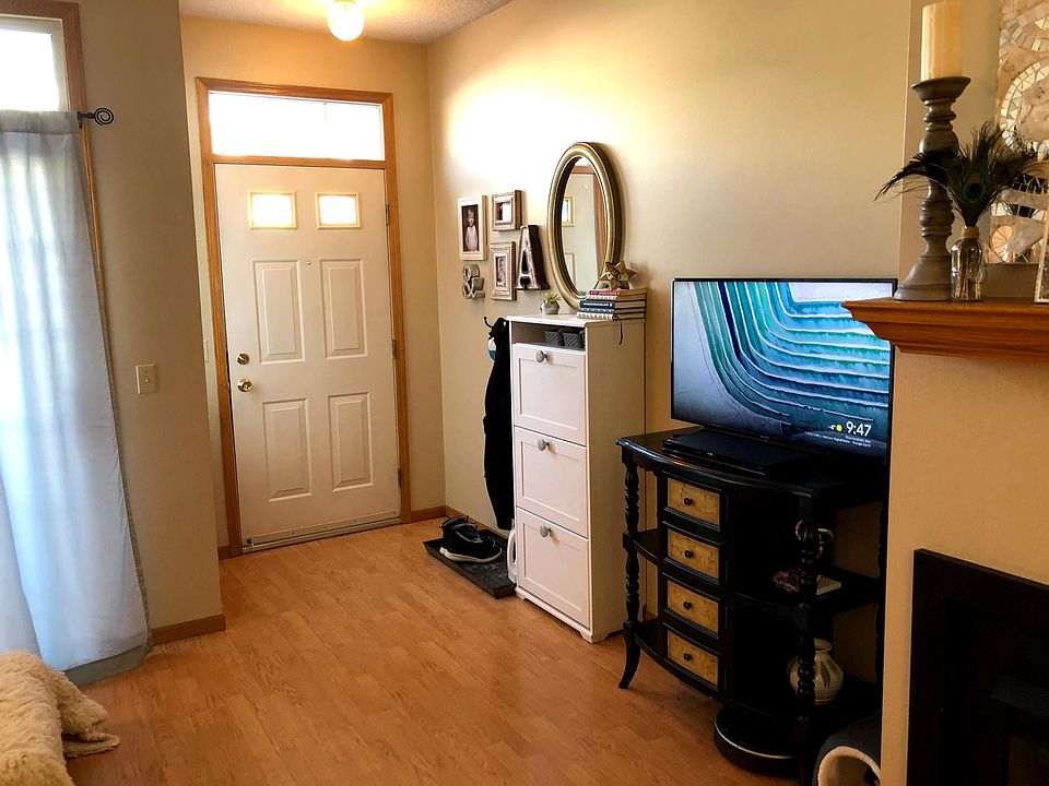 2nd image of 15581 Garnet Way