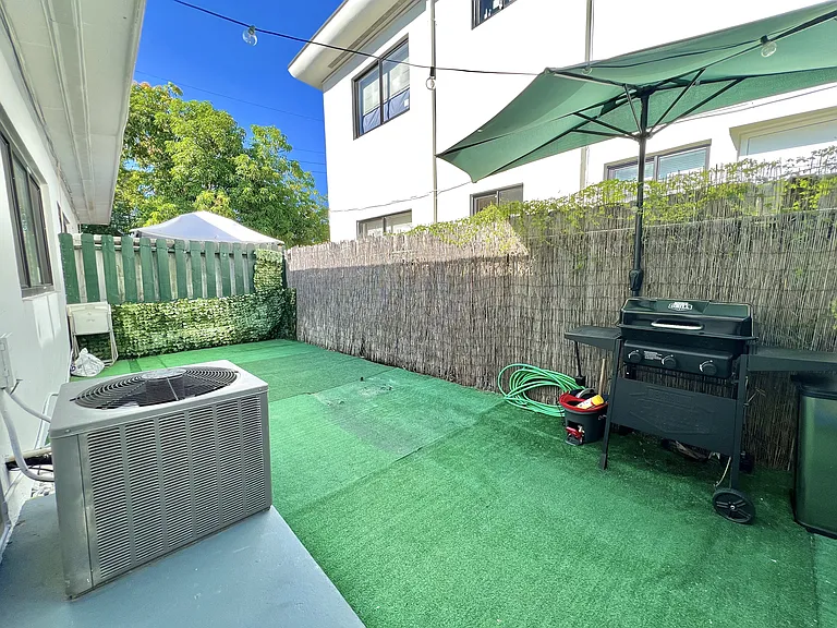 877 80th St #3 — Photo 9