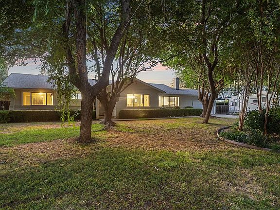 5th image of 9800 Fernwood Ave