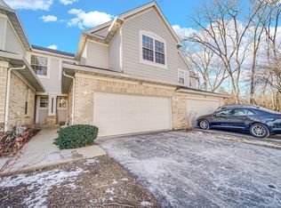 126 Bay Dr, Itasca, IL 60143