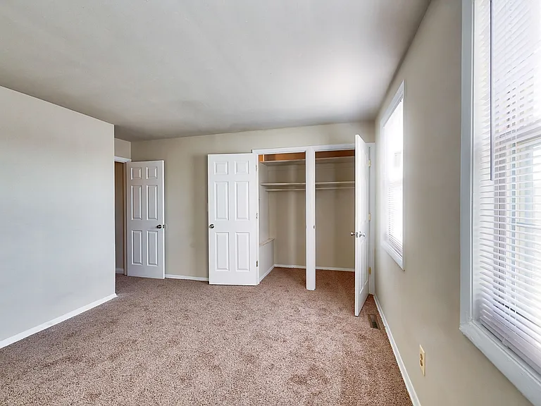 Williston Apartments & Townhomes — Photo 5