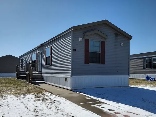 105 Cherry Hl, Flint, MI 48504