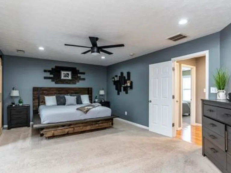 2549 Buck Ln — Photo 10