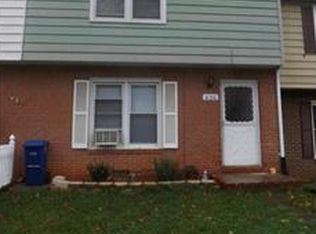 626 W 11th St, Front Royal, VA 22630