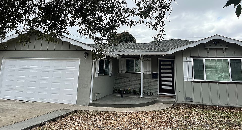 2nd image of 4466 Irvington Ave