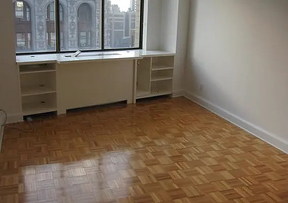 Rented by Newell and Assoc. | media 13