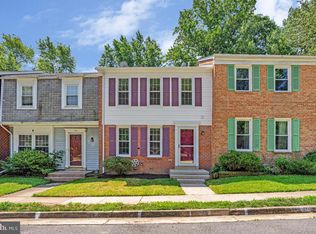 7821 Groveland Sq, Springfield, VA 22153