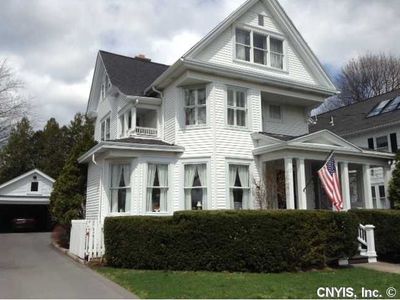 6 W Lake St, Skaneateles, NY, 13152