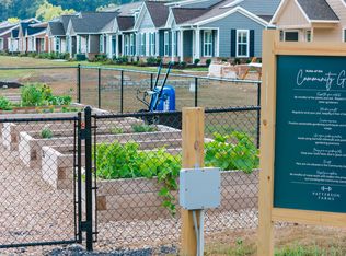 240-2 Kempton Ln, Dalton, GA 30721