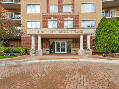 1 N Beacon Pl APT 308, La Grange, IL, 60525