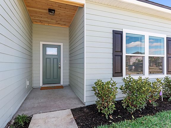 4th image of 387 Samara Lakes Pkwy