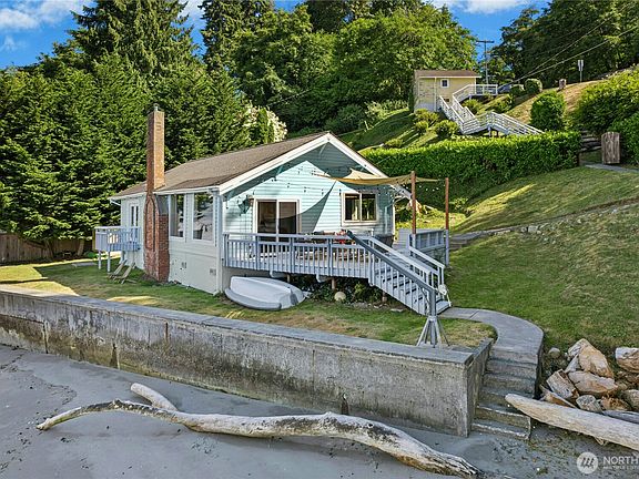 2nd image of 10932 Vashon Hwy SW