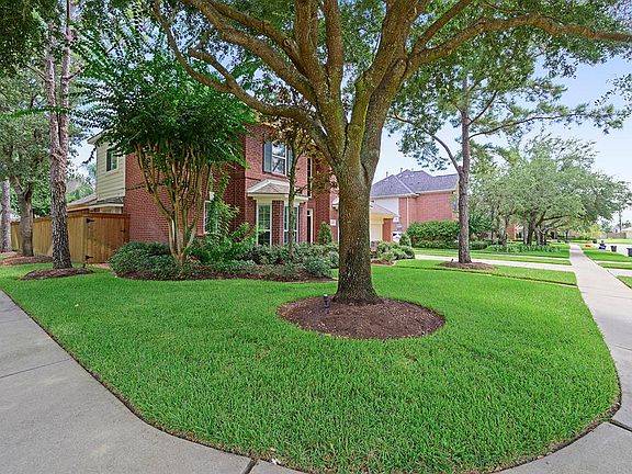 3rd image of 22403 Piper Terrace Ln
