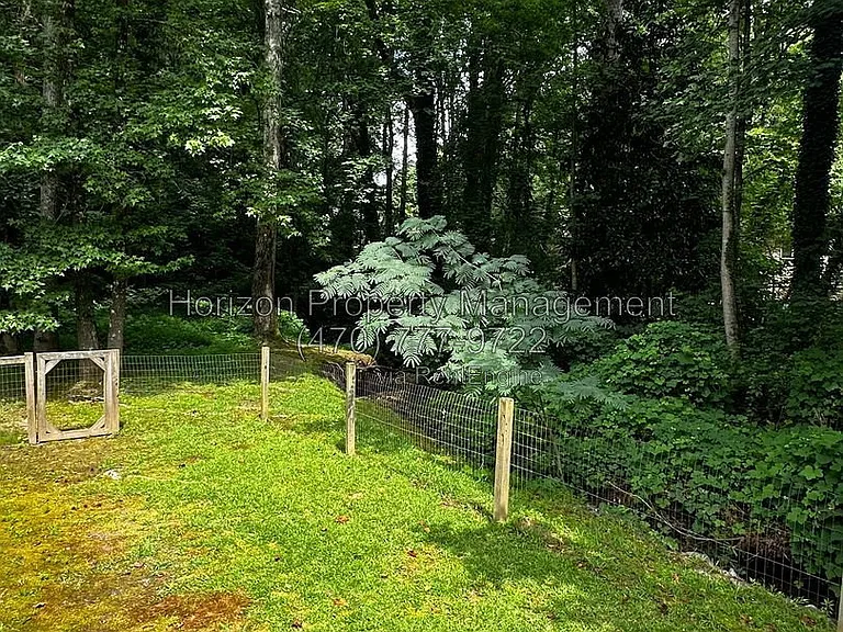 4014 White Oak Ct NW — Photo 19