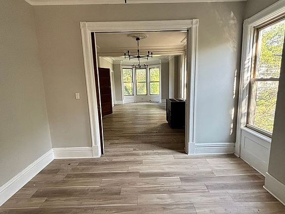 3rd image of 343 4th St