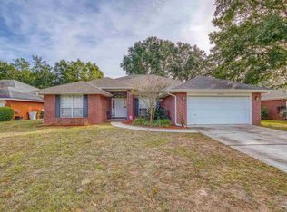 3992 Holleyberry Ln, Milton, FL 32583