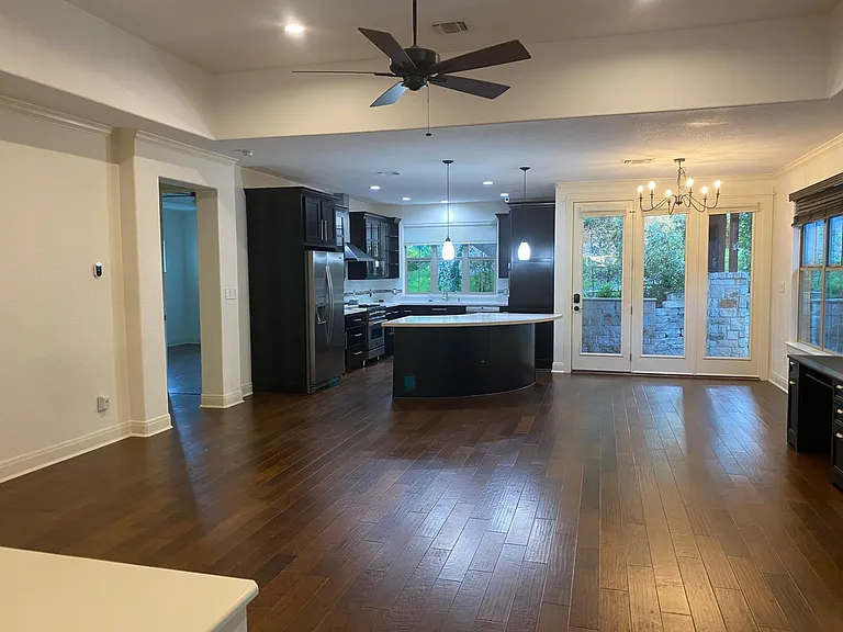 4312 Falconhead Nest Dr — Photo 9