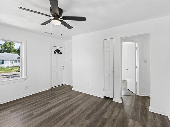 3rd image of 1079 Johnstons Rd