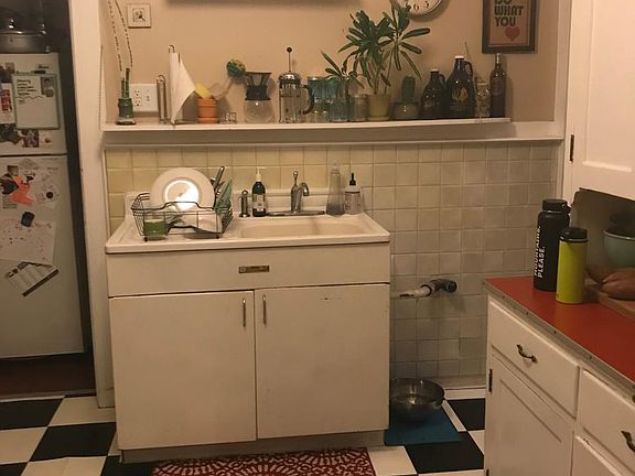 5th image of 1680 Steele St APT 6D