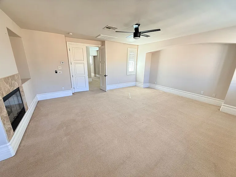 464 Via Palermo Dr — Photo 39