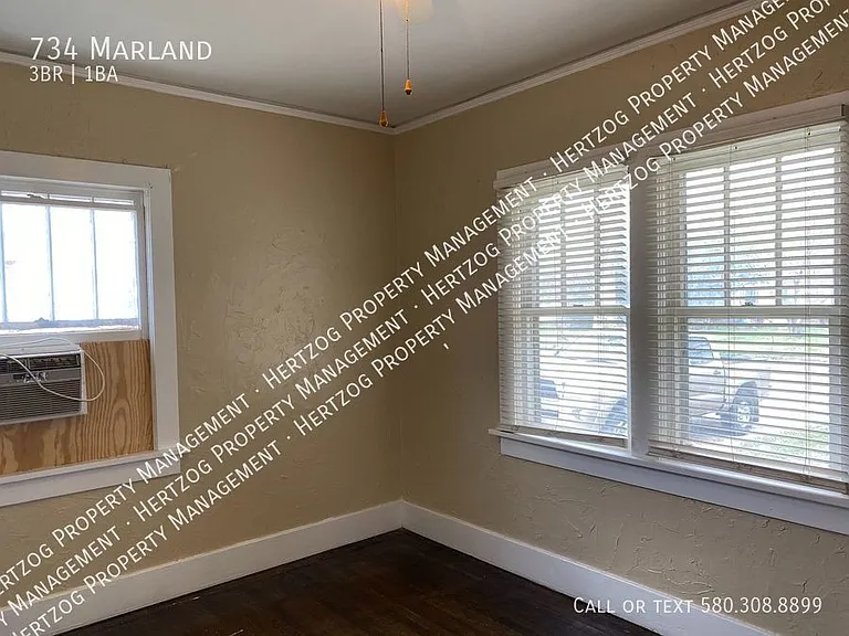 734 Marland Dr — Photo 24