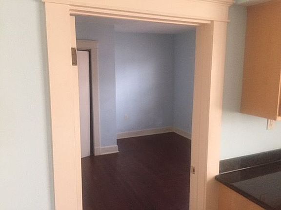 2nd image of 2036 Cadiz St