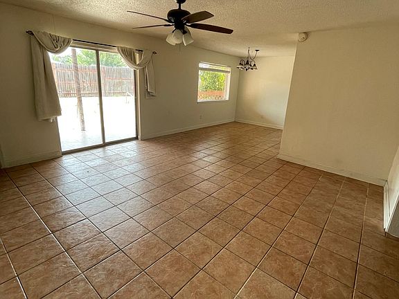 5th image of 3110 N 27th Cir