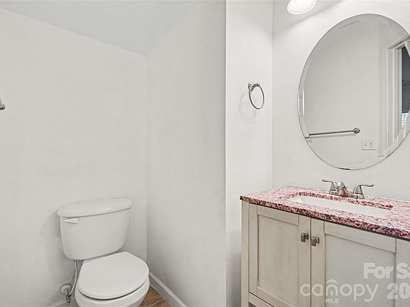 5th image of 2823 Forest Grove Ct