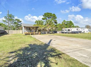 9276 Ridge Dr, Navarre, FL 32566