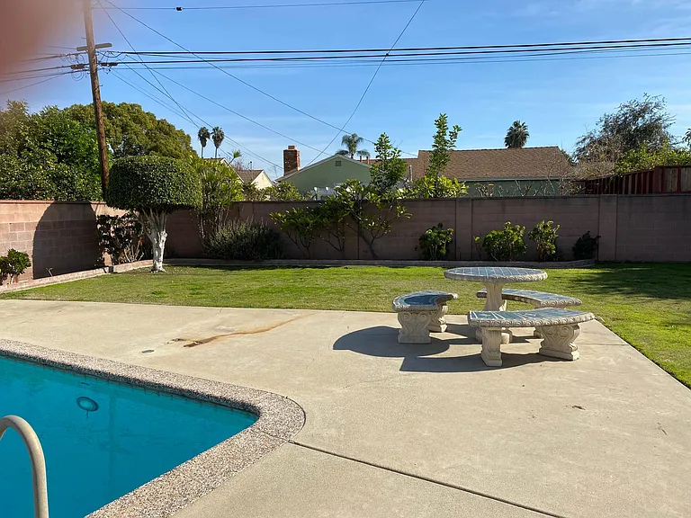 11820 Pomering Rd — Photo 8