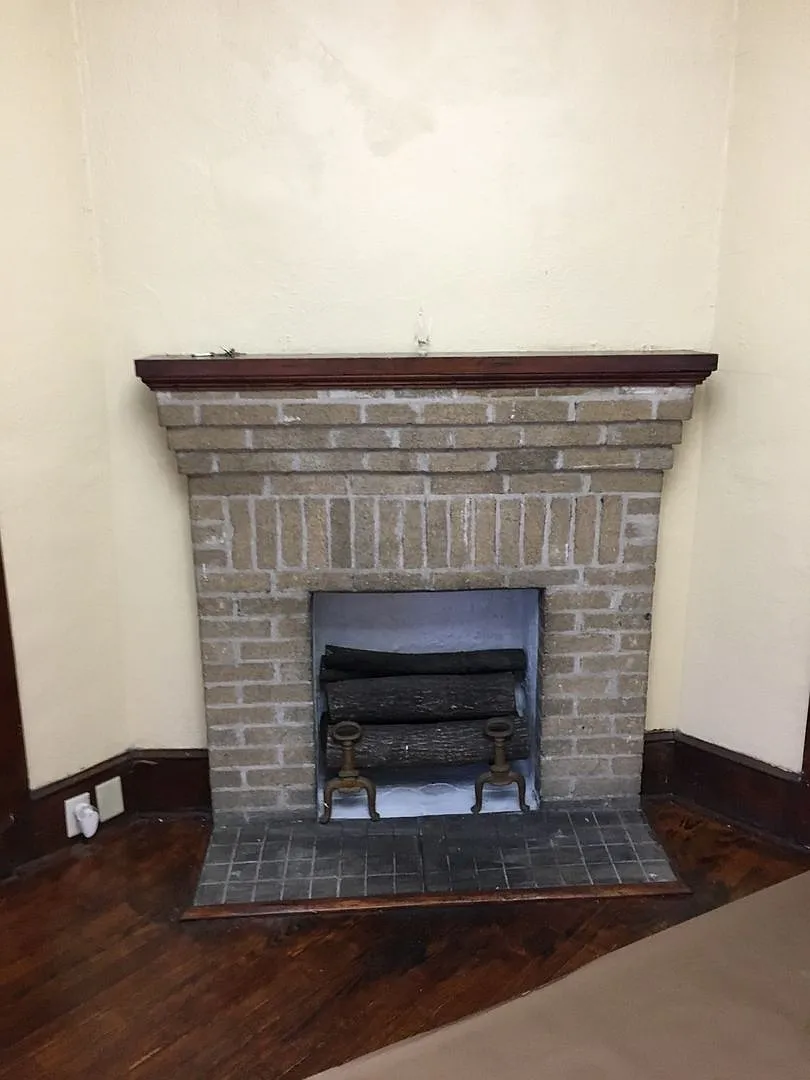 Cute Bungalow- 200 off first months rent** — Photo 3