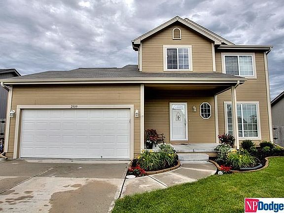 2nd image of 2509 Winding River Dr