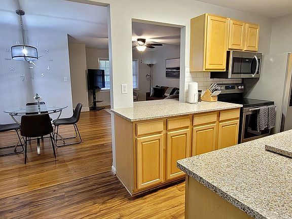 3rd image of 2606 S Purvis Dr