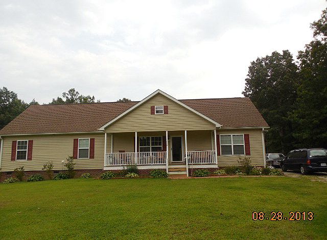 1st image of 770 Travis Dr