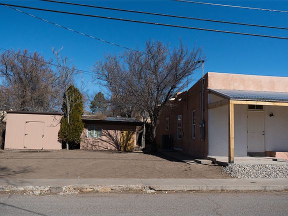 3rd image of 613 W San Francisco St