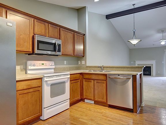 5th image of 1852 N Kenwyck Dr #91