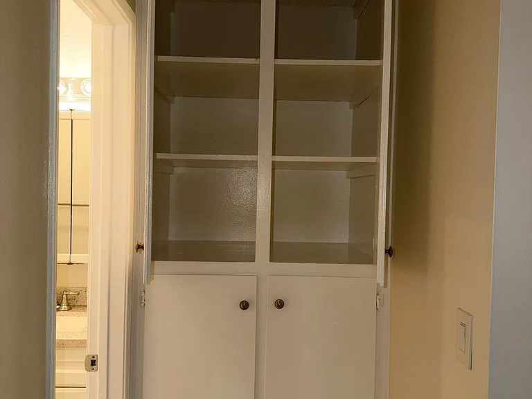 1937 L Ave #17 — Photo 1